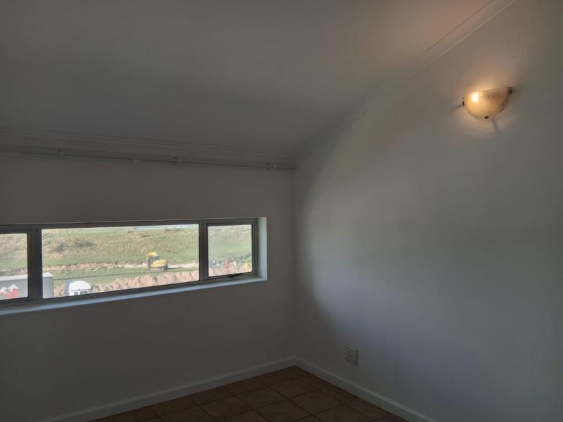 To Let 2 Bedroom Property for Rent in Uitzicht Western Cape